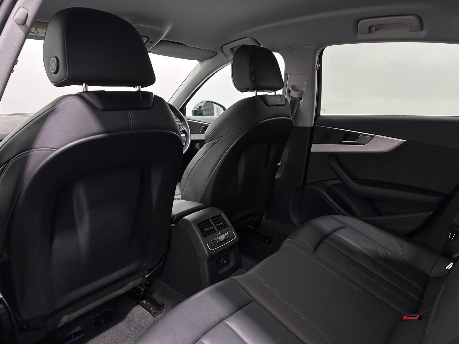 Used Audi A4 2021 for sale - 77400712: Photo 38