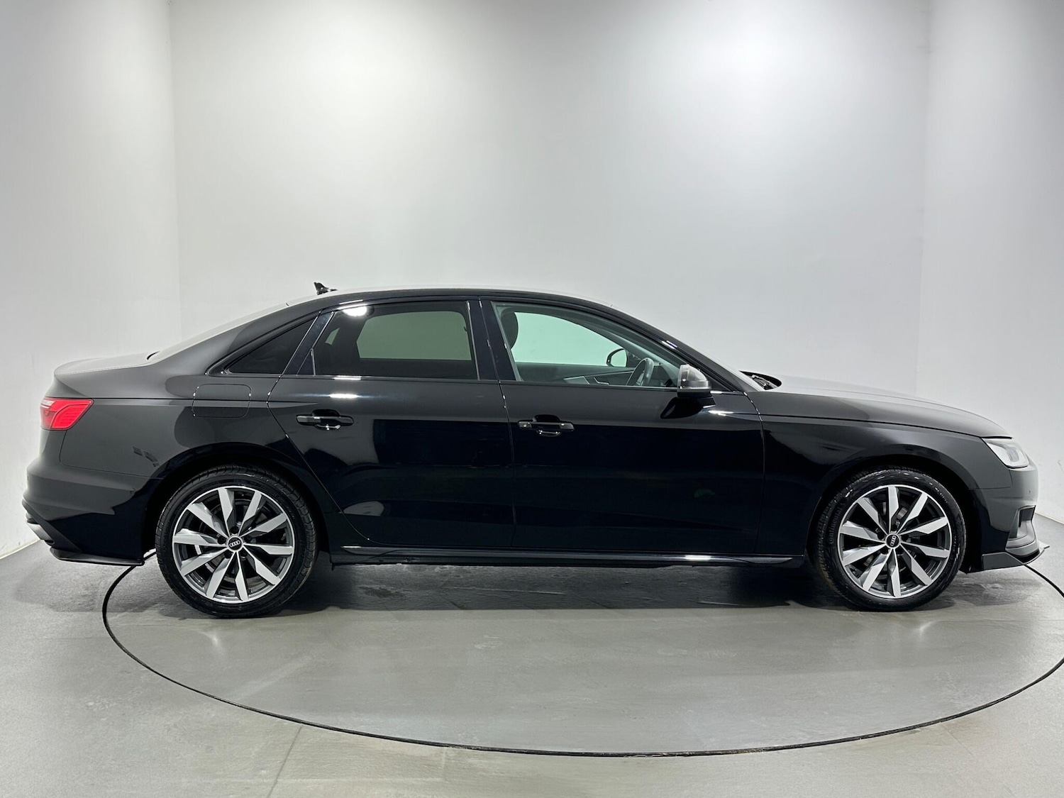 Used Audi A4 2021 for sale - 77400712: Photo 9