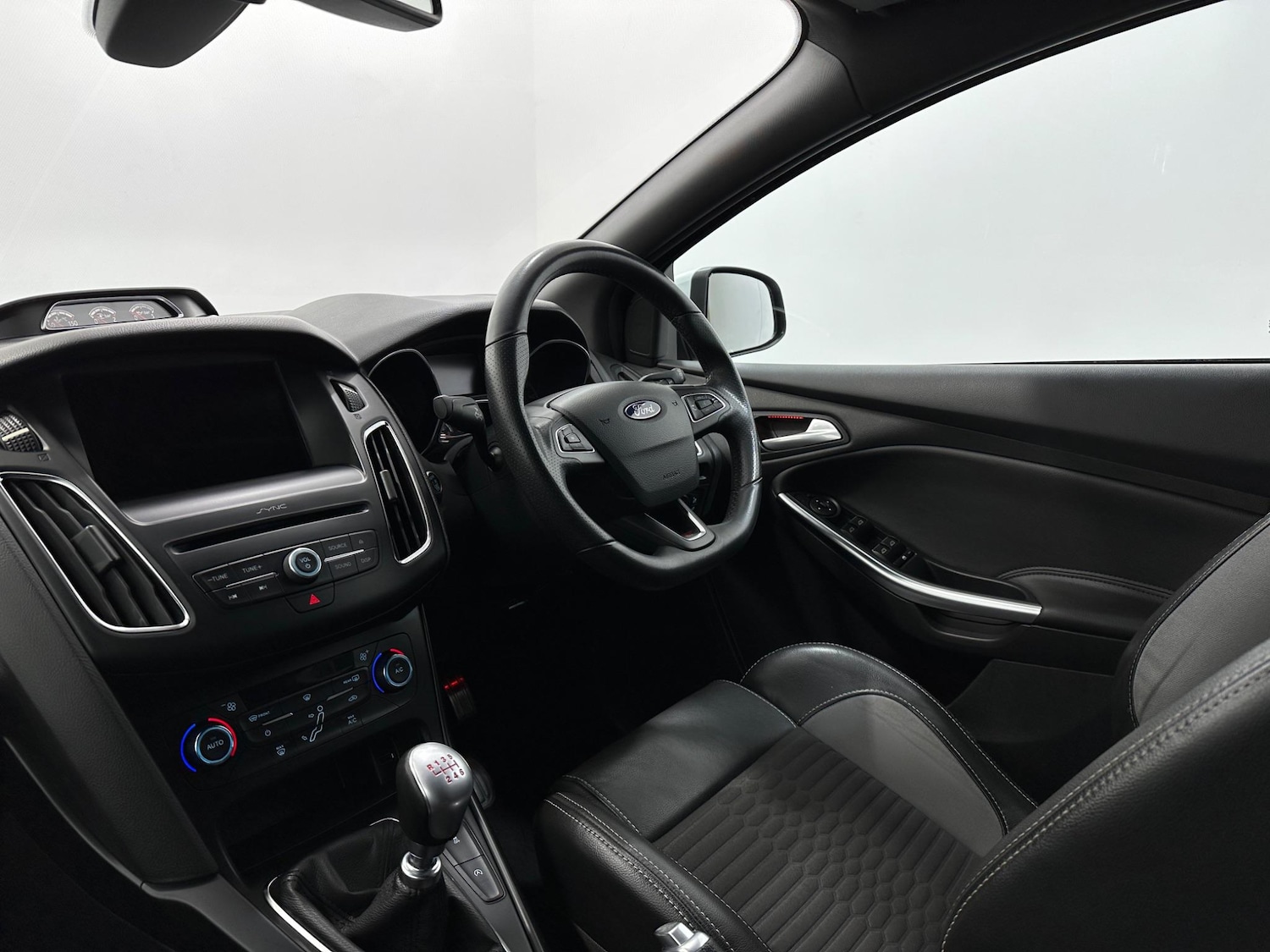 Used Ford Focus 2018 for sale - 76878597: Photo 28