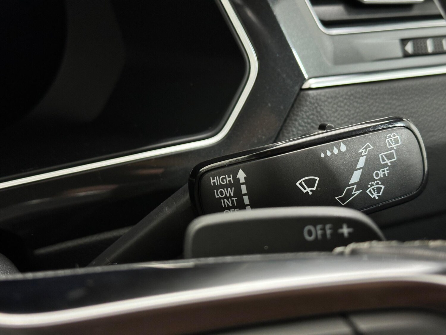 Used Volkswagen Tiguan 2018 for sale - 77823946: Photo 16