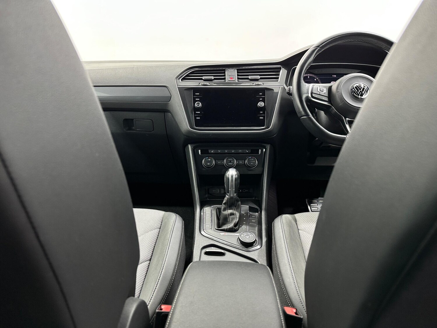 Used Volkswagen Tiguan 2018 for sale - 77823946: Photo 19