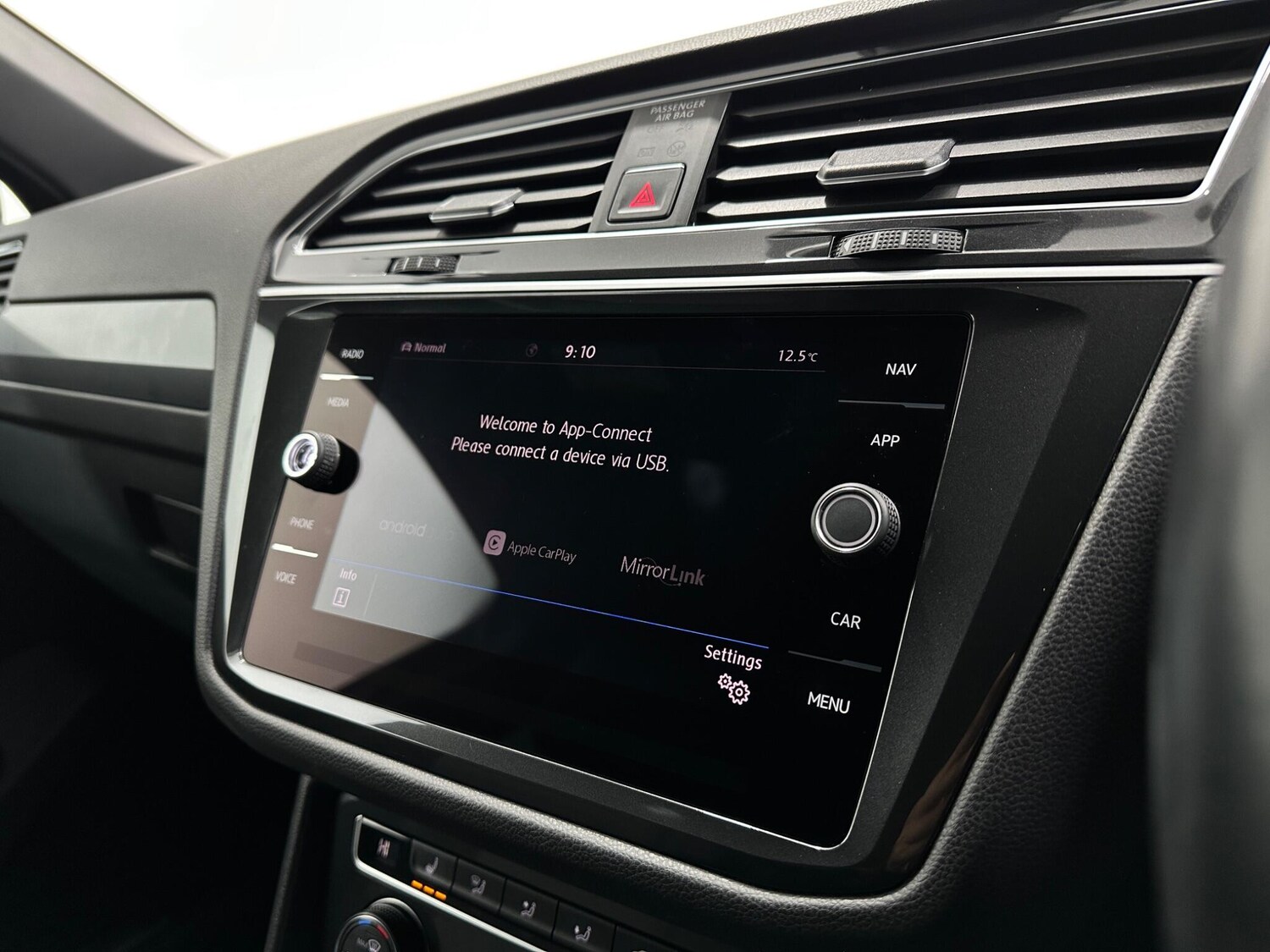 Used Volkswagen Tiguan 2018 for sale - 77823946: Photo 25