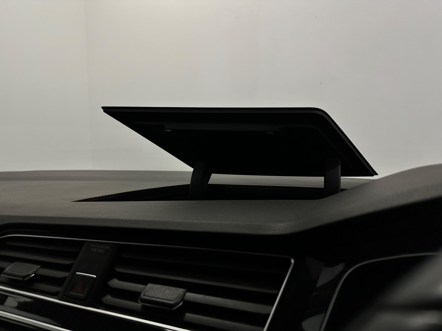 Used Volkswagen Tiguan 2018 for sale - 77823946: Photo 28