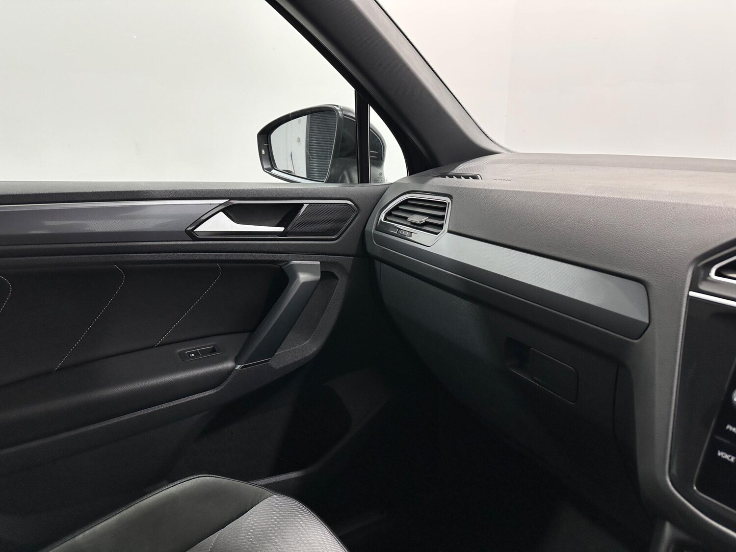 Used Volkswagen Tiguan 2018 for sale - 77823946: Photo 29