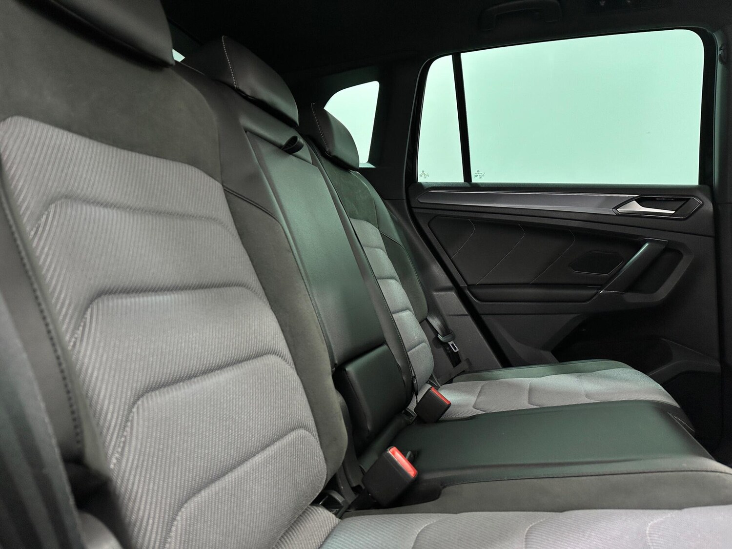 Used Volkswagen Tiguan 2018 for sale - 77823946: Photo 45