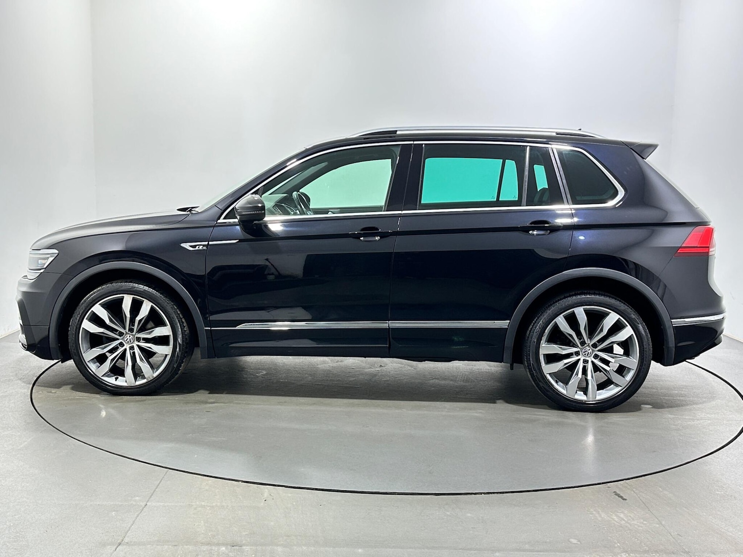 Used Volkswagen Tiguan 2018 for sale - 77823946: Photo 5