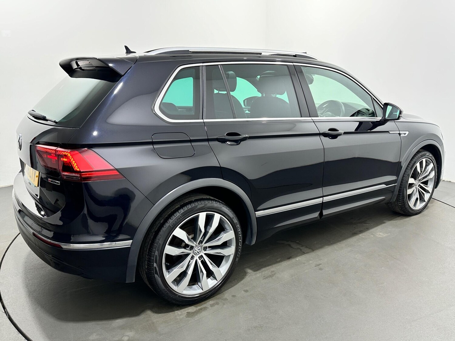Used Volkswagen Tiguan 2018 for sale - 77823946: Photo 54