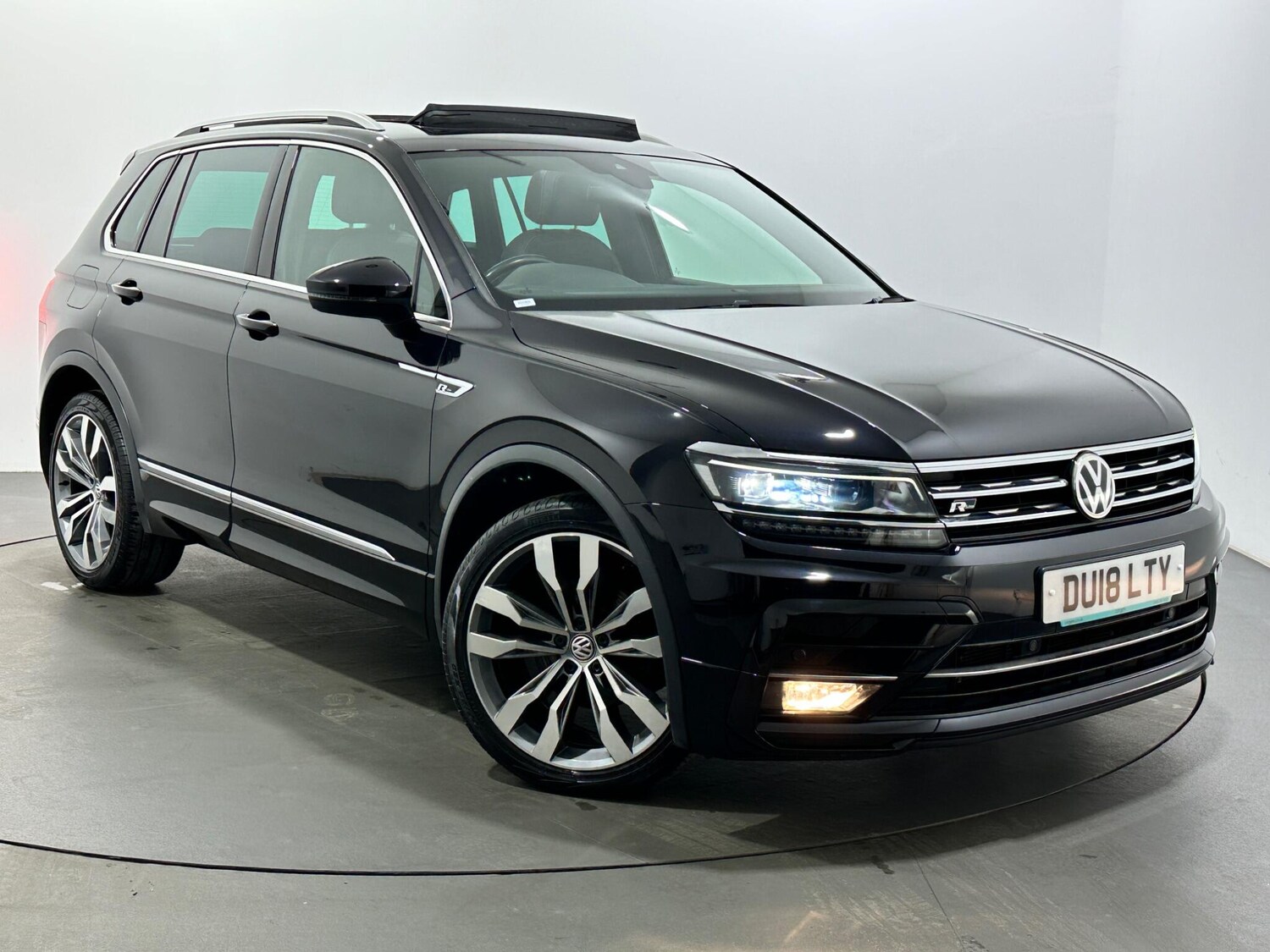 Used Volkswagen Tiguan 2018 for sale - 77823946: Photo 57