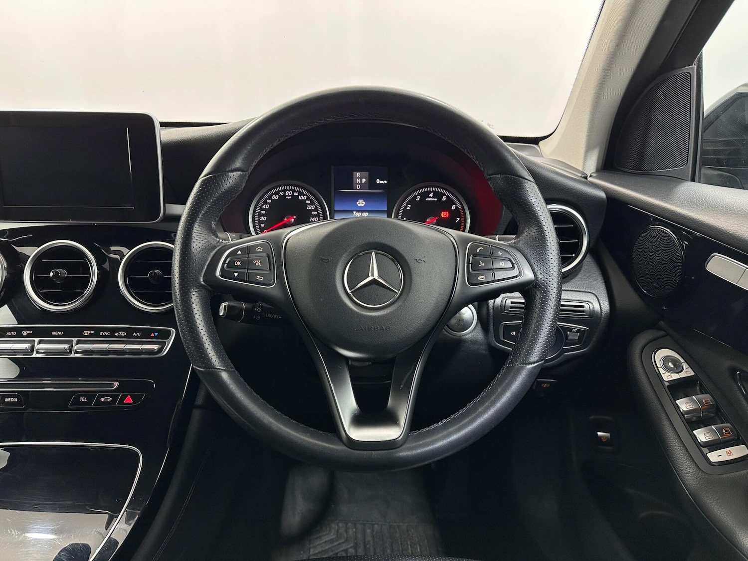 Used Mercedes-Benz GLC 2019 for sale - 77537957: Photo 12