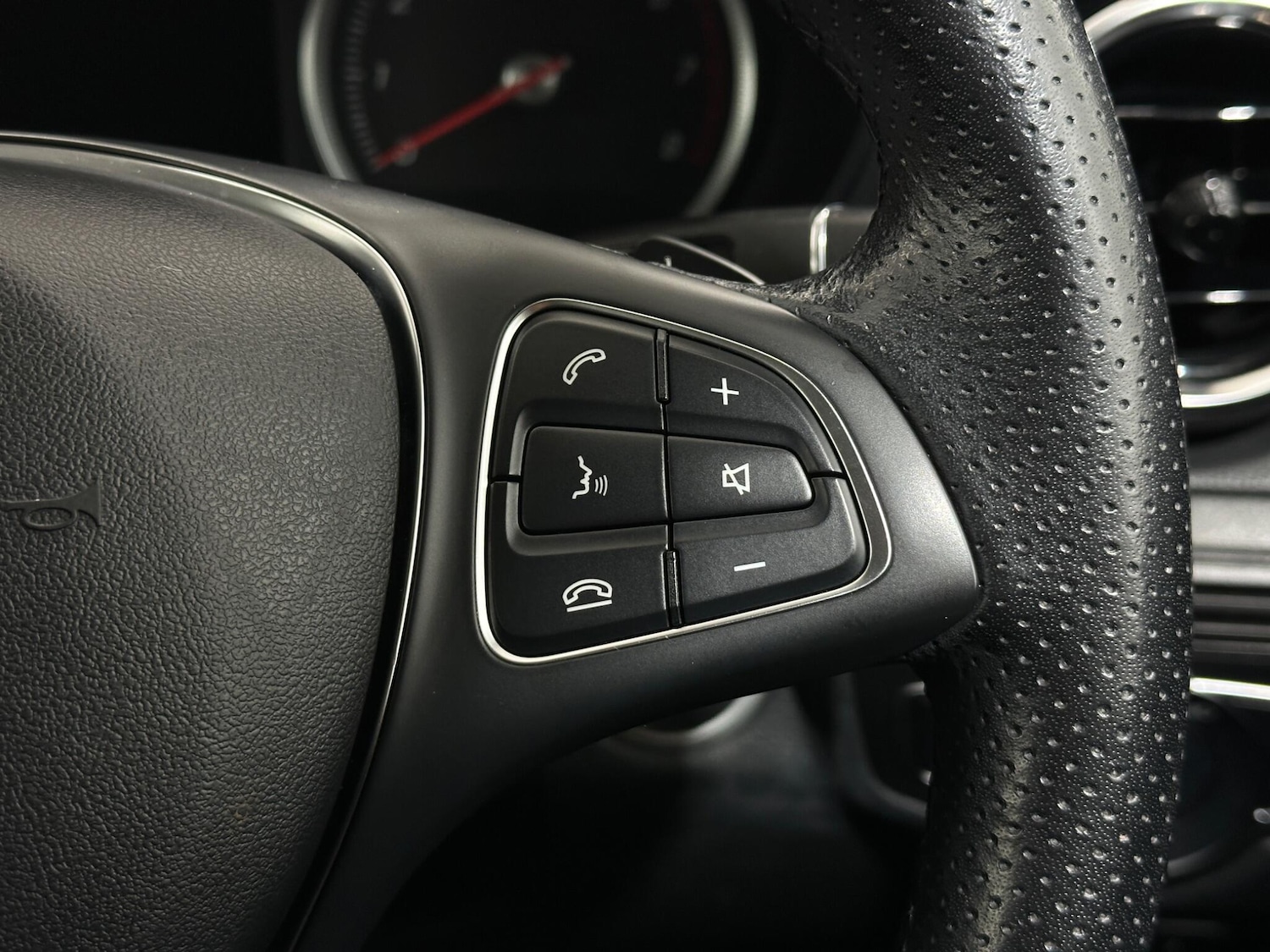 Used Mercedes-Benz GLC 2019 for sale - 77537957: Photo 15