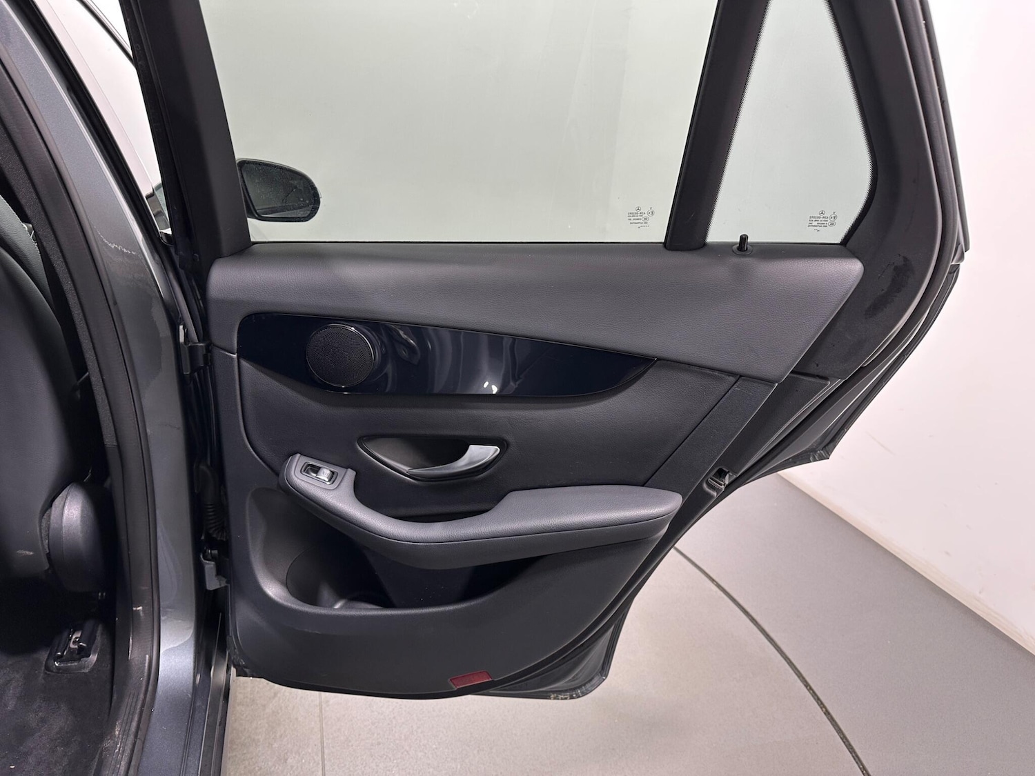 Used Mercedes-Benz GLC 2019 for sale - 77537957: Photo 43