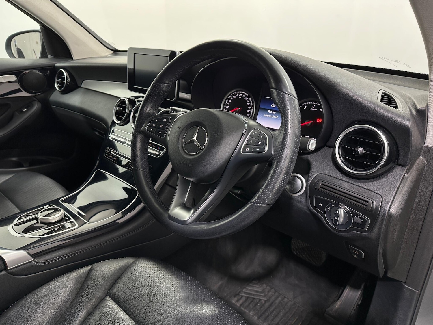 Used Mercedes-Benz GLC 2019 for sale - 77537957: Photo 9