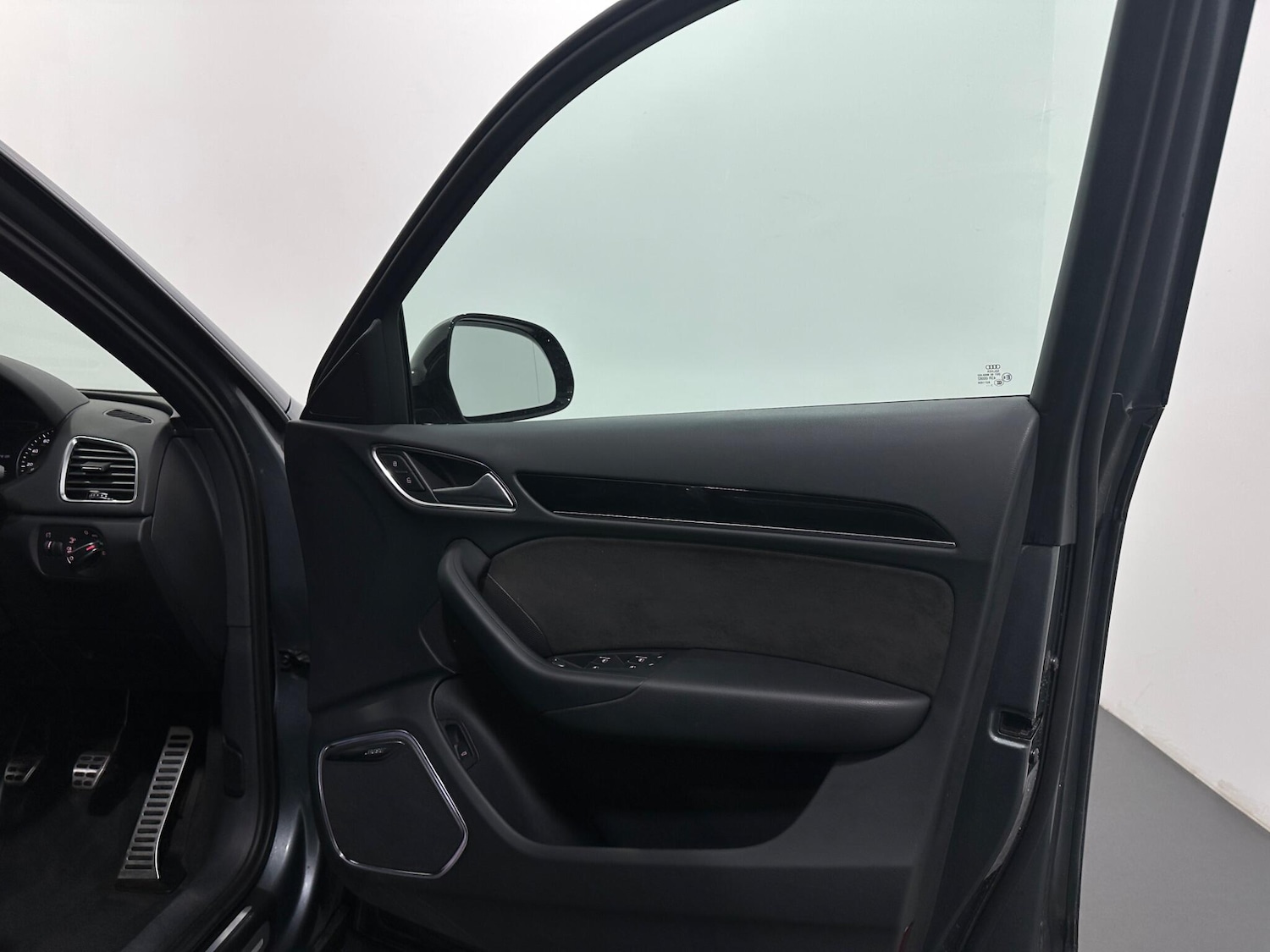 Used Audi Q3 for sale - 77230364: Photo 34