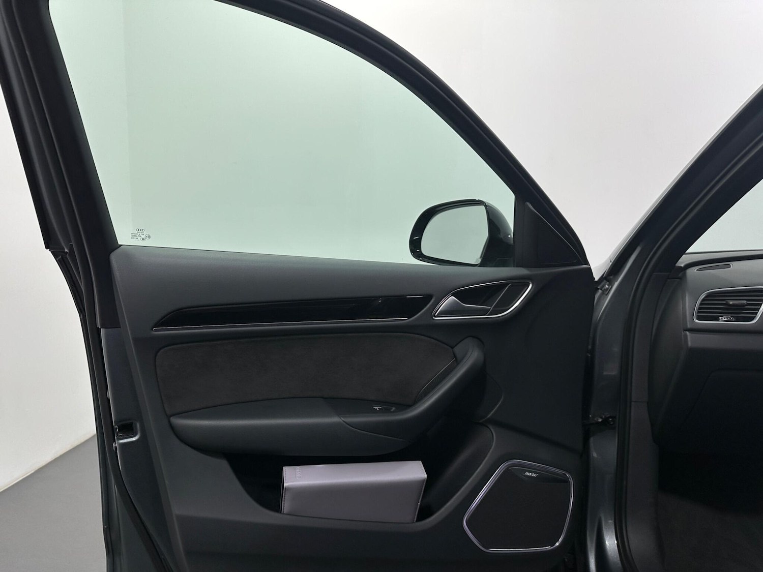 Used Audi Q3 for sale - 77230364: Photo 38