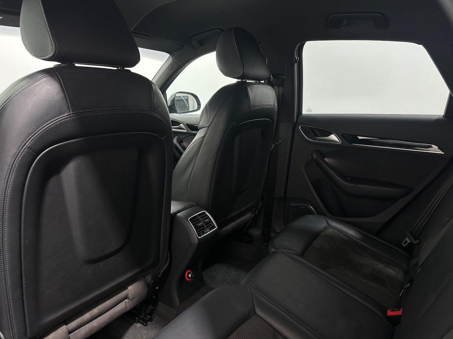 Used Audi Q3 for sale - 77230364: Photo 39