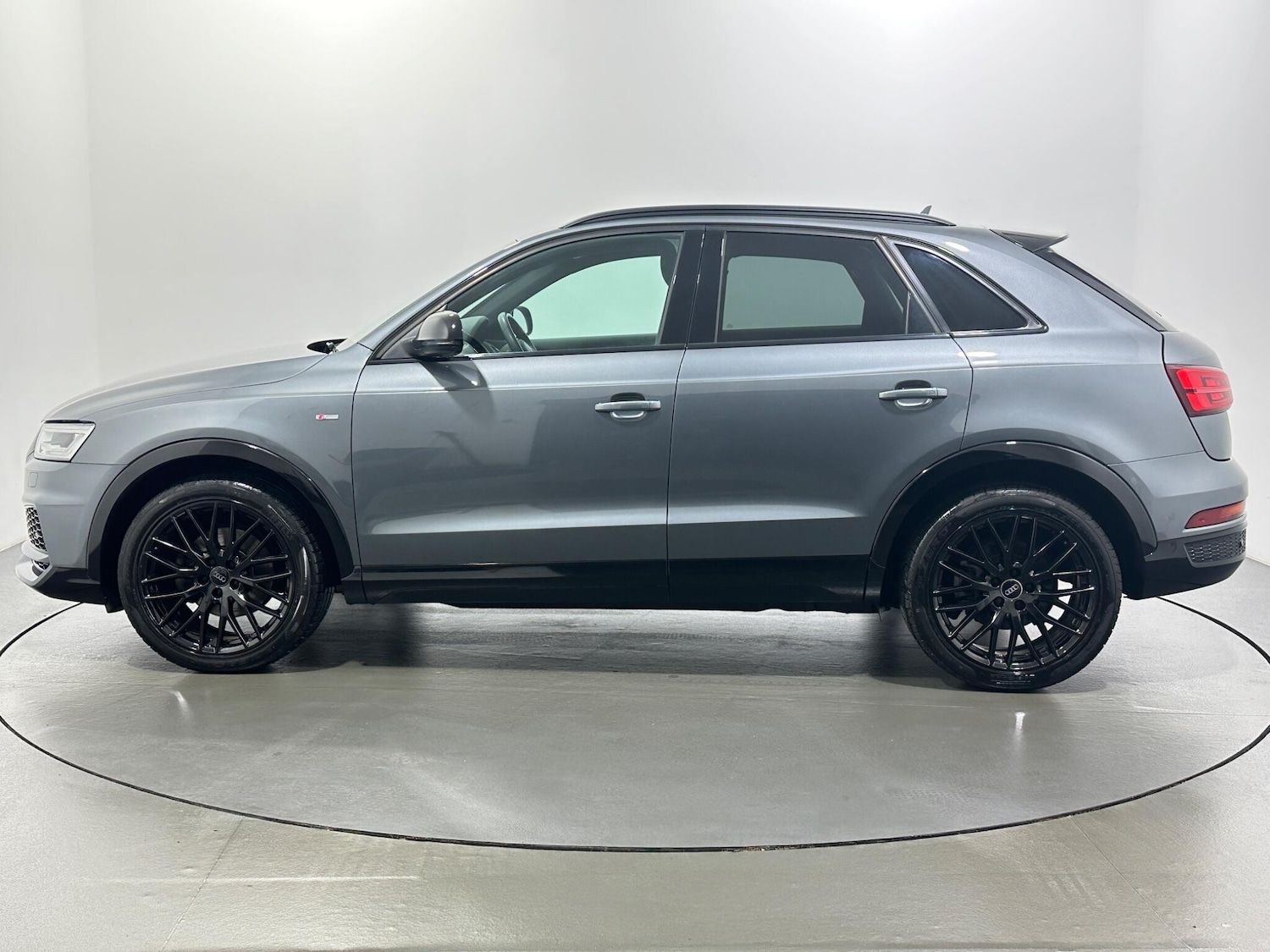 Used Audi Q3 for sale - 77230364: Photo 5