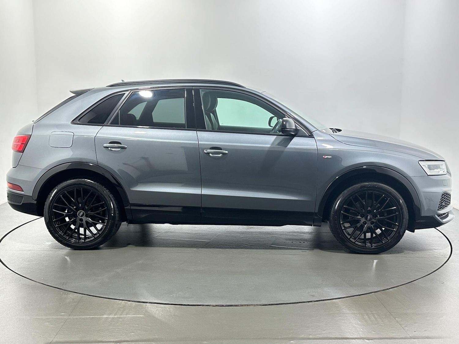 Used Audi Q3 for sale - 77230364: Photo 9