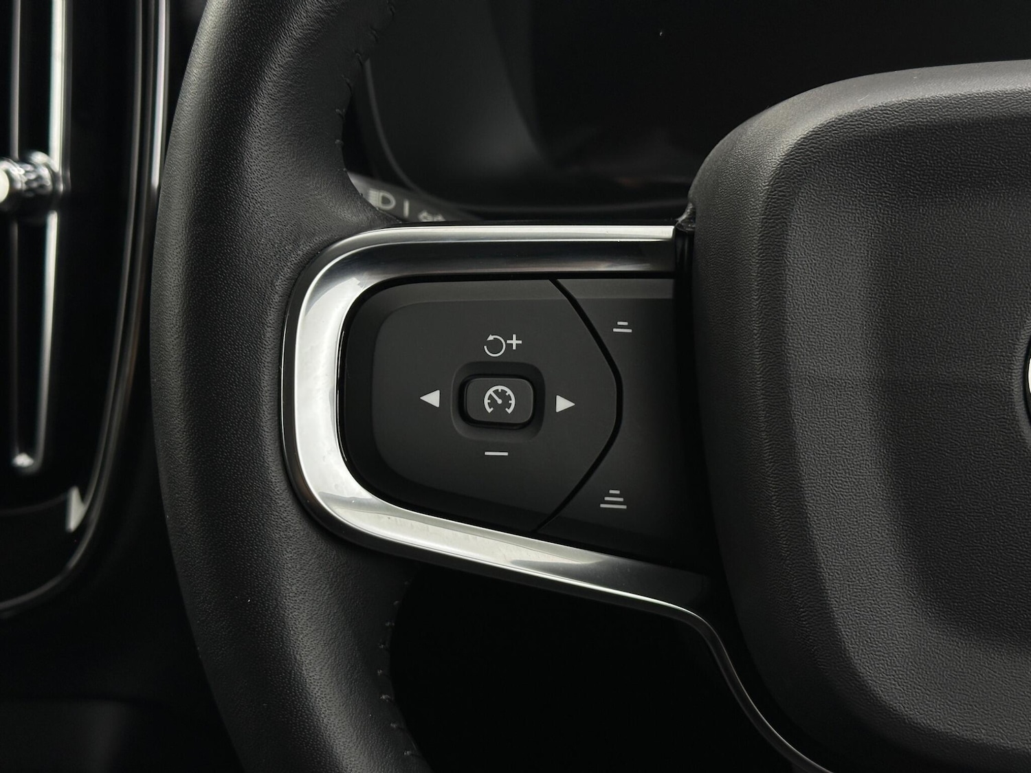 Used Volvo XC40 2020 for sale - 77440782: Photo 15