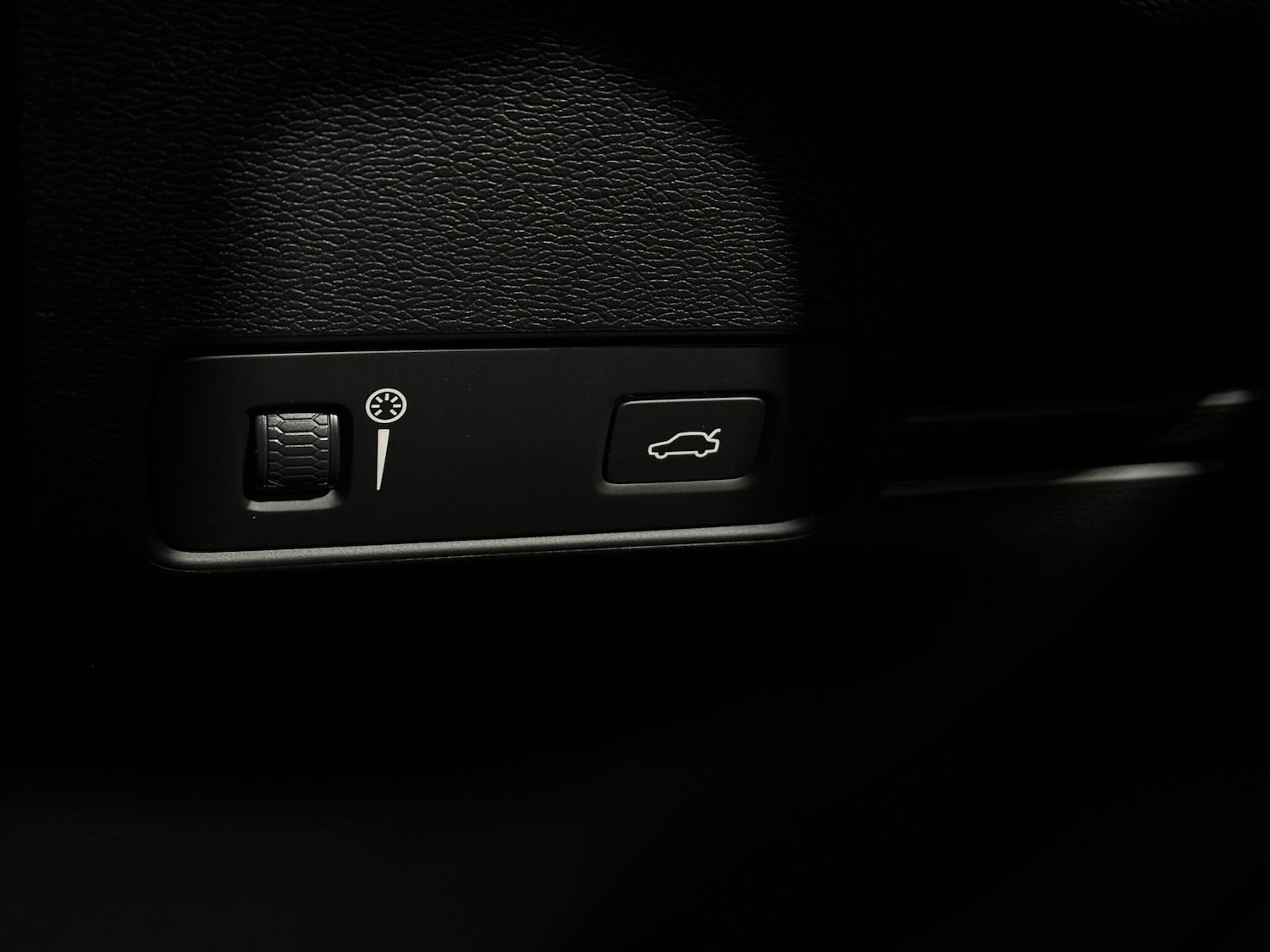 Used Volvo XC40 2020 for sale - 77440782: Photo 18