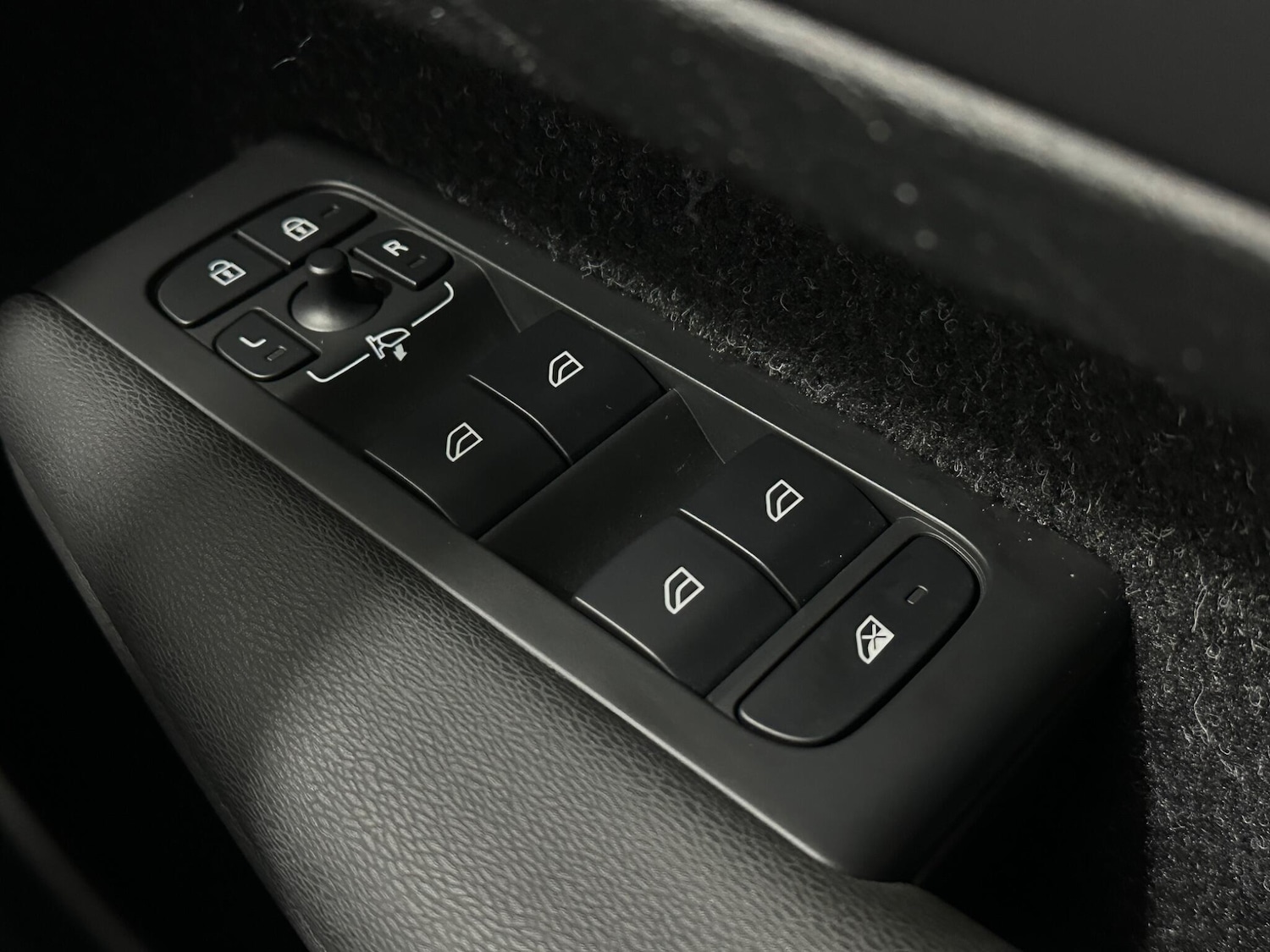 Used Volvo XC40 2020 for sale - 77440782: Photo 19