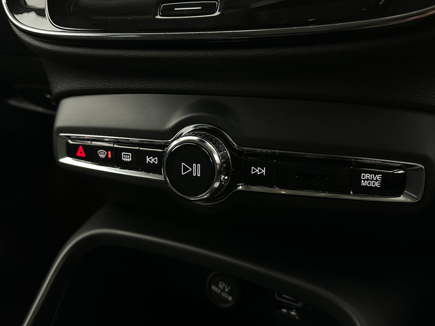 Used Volvo XC40 2020 for sale - 77440782: Photo 21