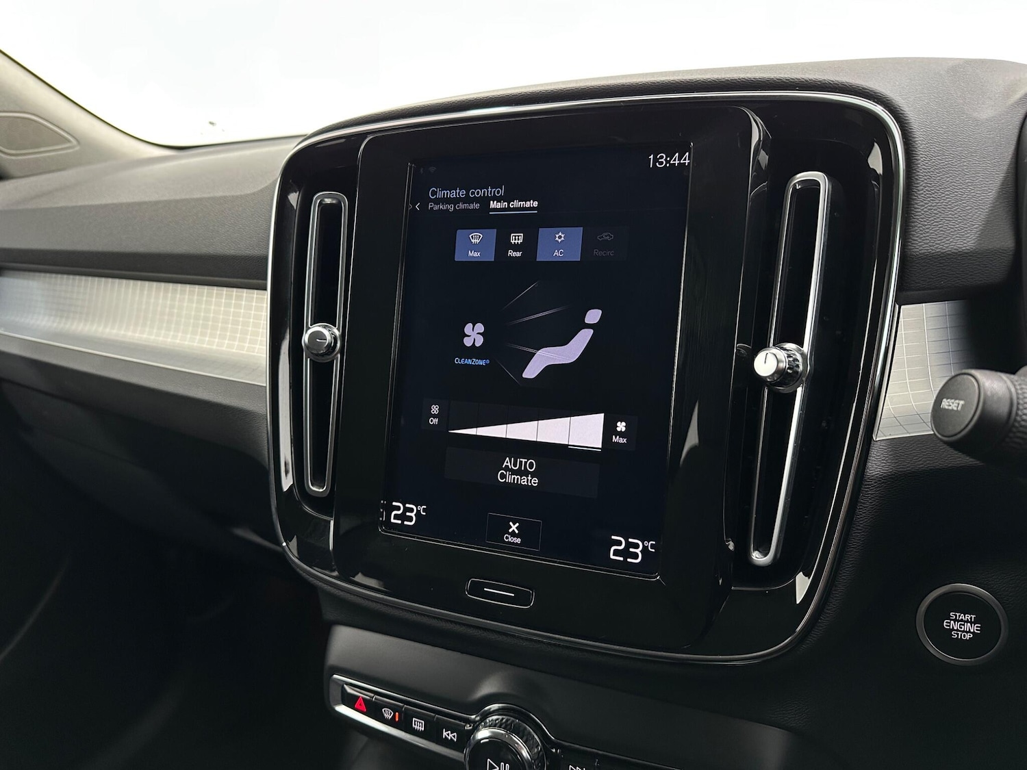 Used Volvo XC40 2020 for sale - 77440782: Photo 22