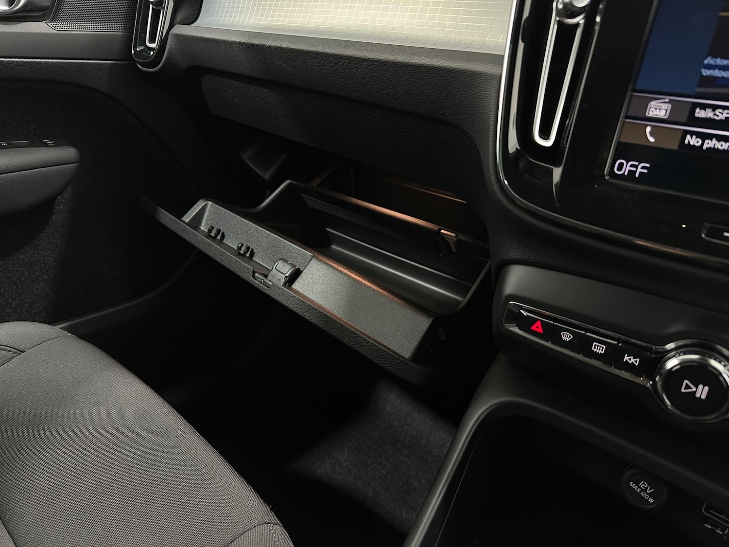 Used Volvo XC40 2020 for sale - 77440782: Photo 28