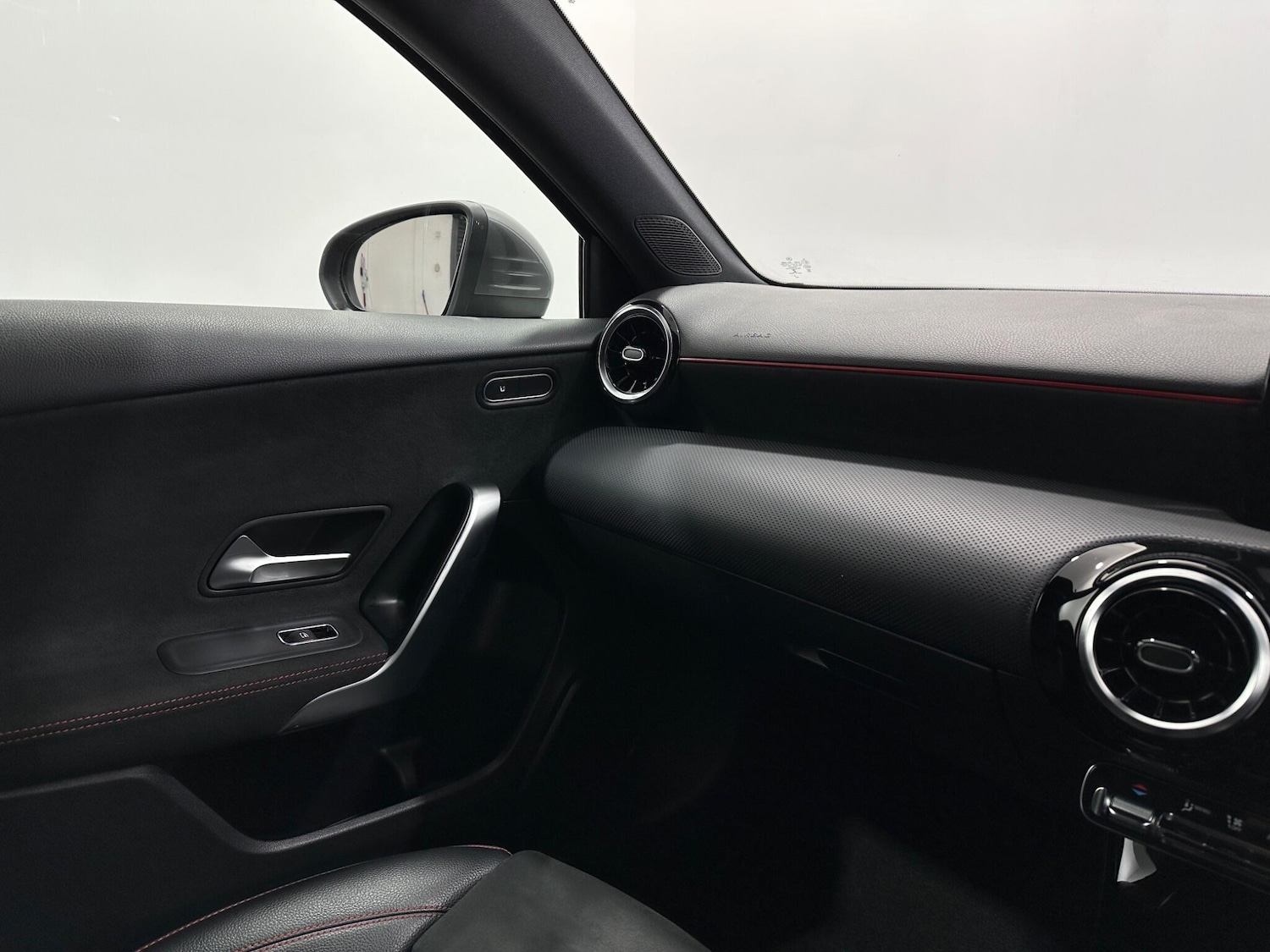 Used Mercedes-Benz A-Class 2020 for sale - 77359269: Photo 28