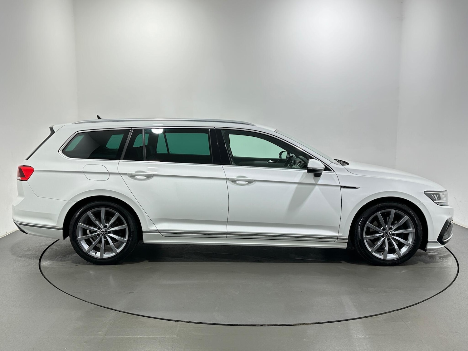 Used Volkswagen Passat 2021 for sale - 77550199: Photo 9