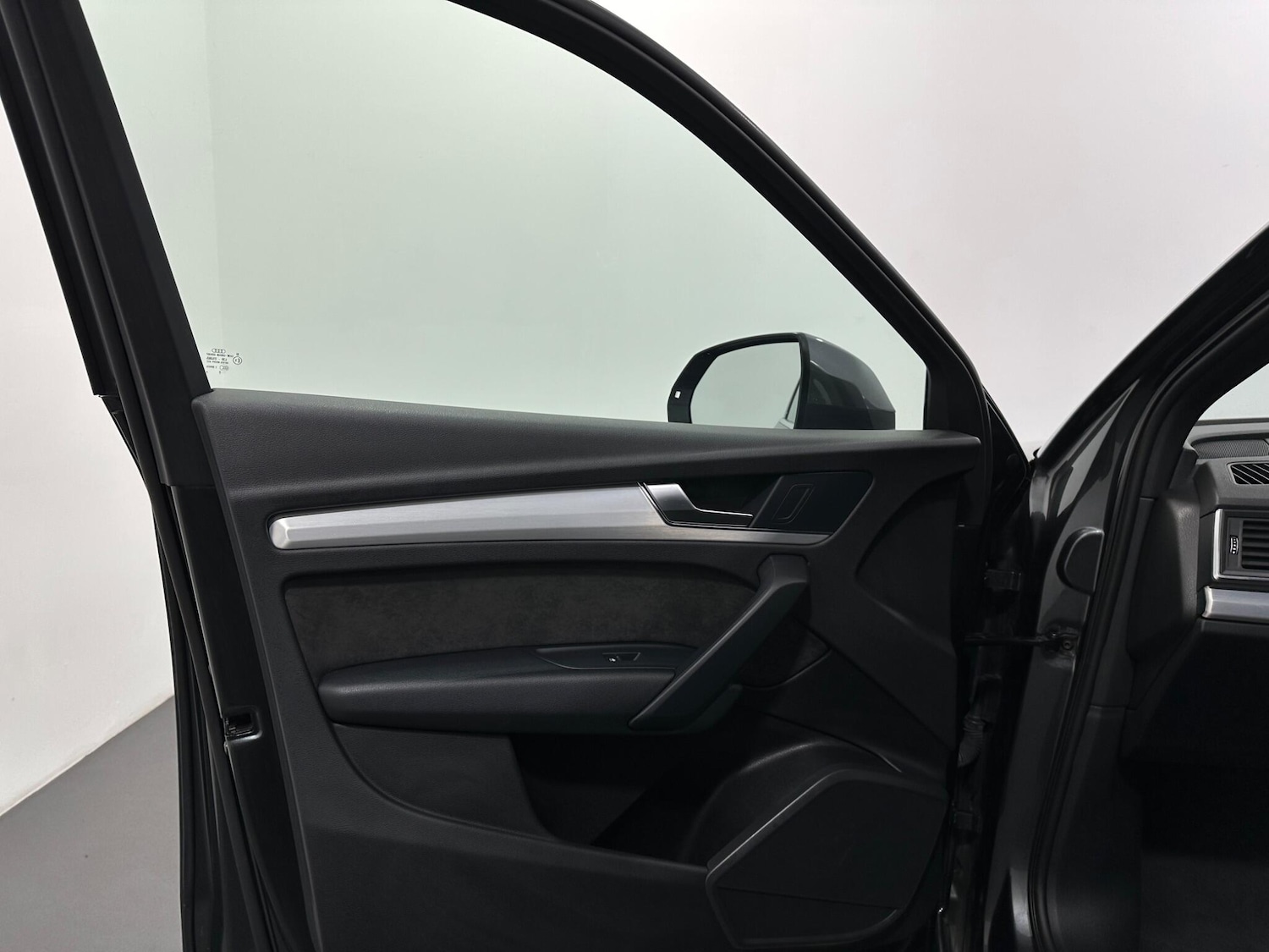 Used Audi Q5 2018 for sale - 77054009: Photo 38