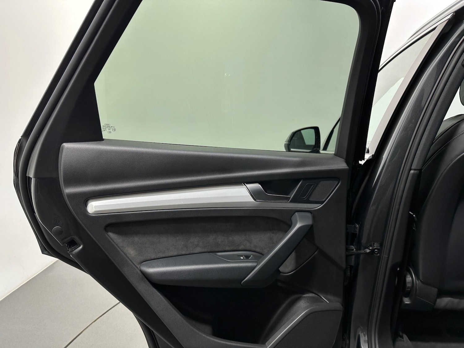 Used Audi Q5 2018 for sale - 77054009: Photo 41