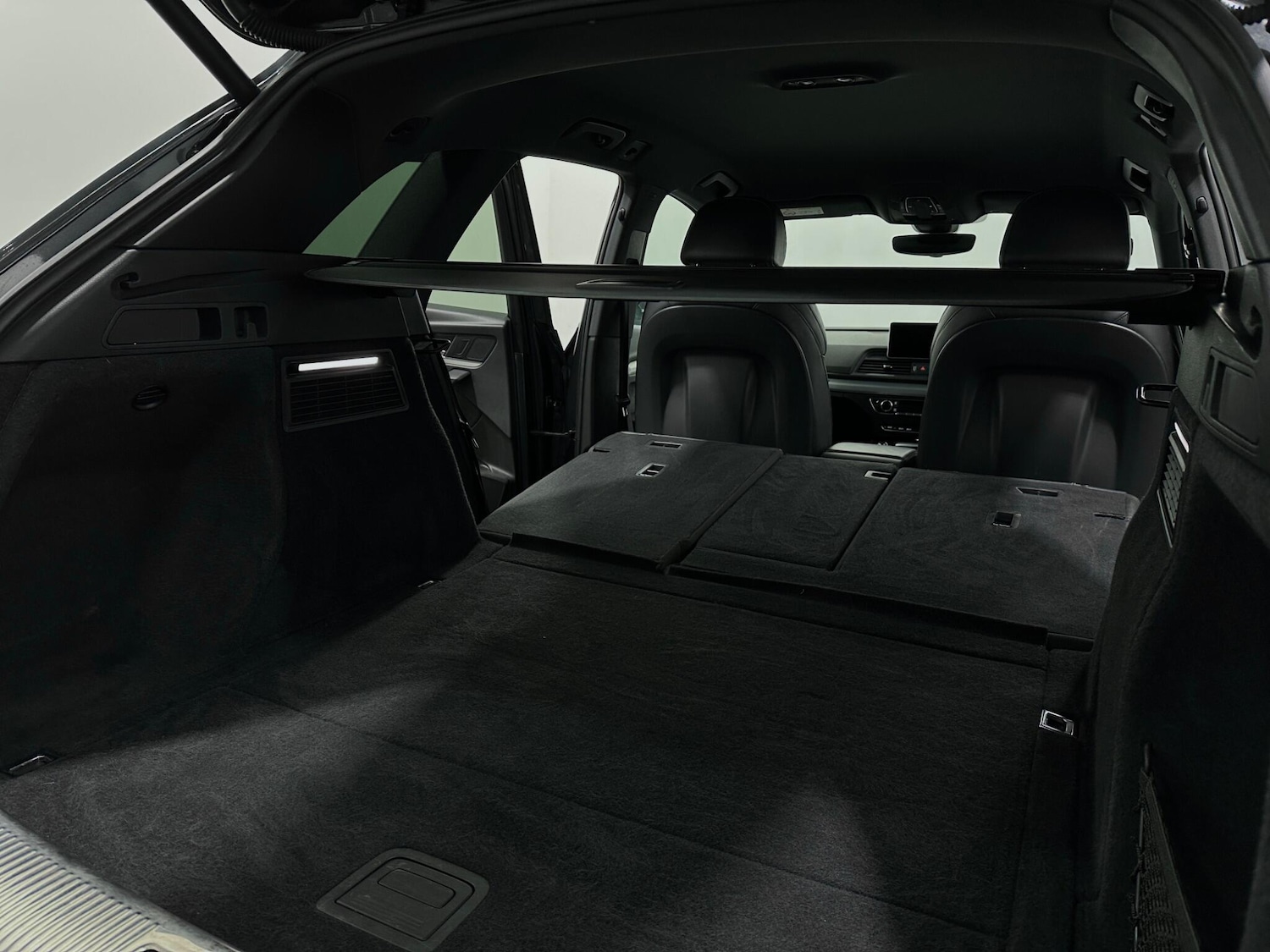 Used Audi Q5 2018 for sale - 77054009: Photo 46