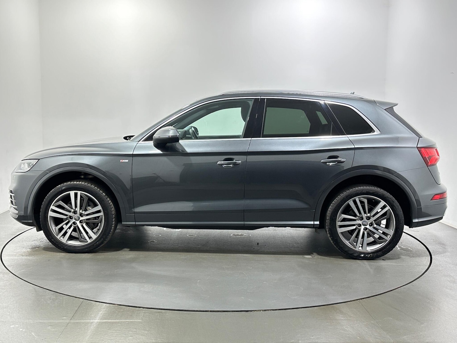 Used Audi Q5 2018 for sale - 77054009: Photo 5