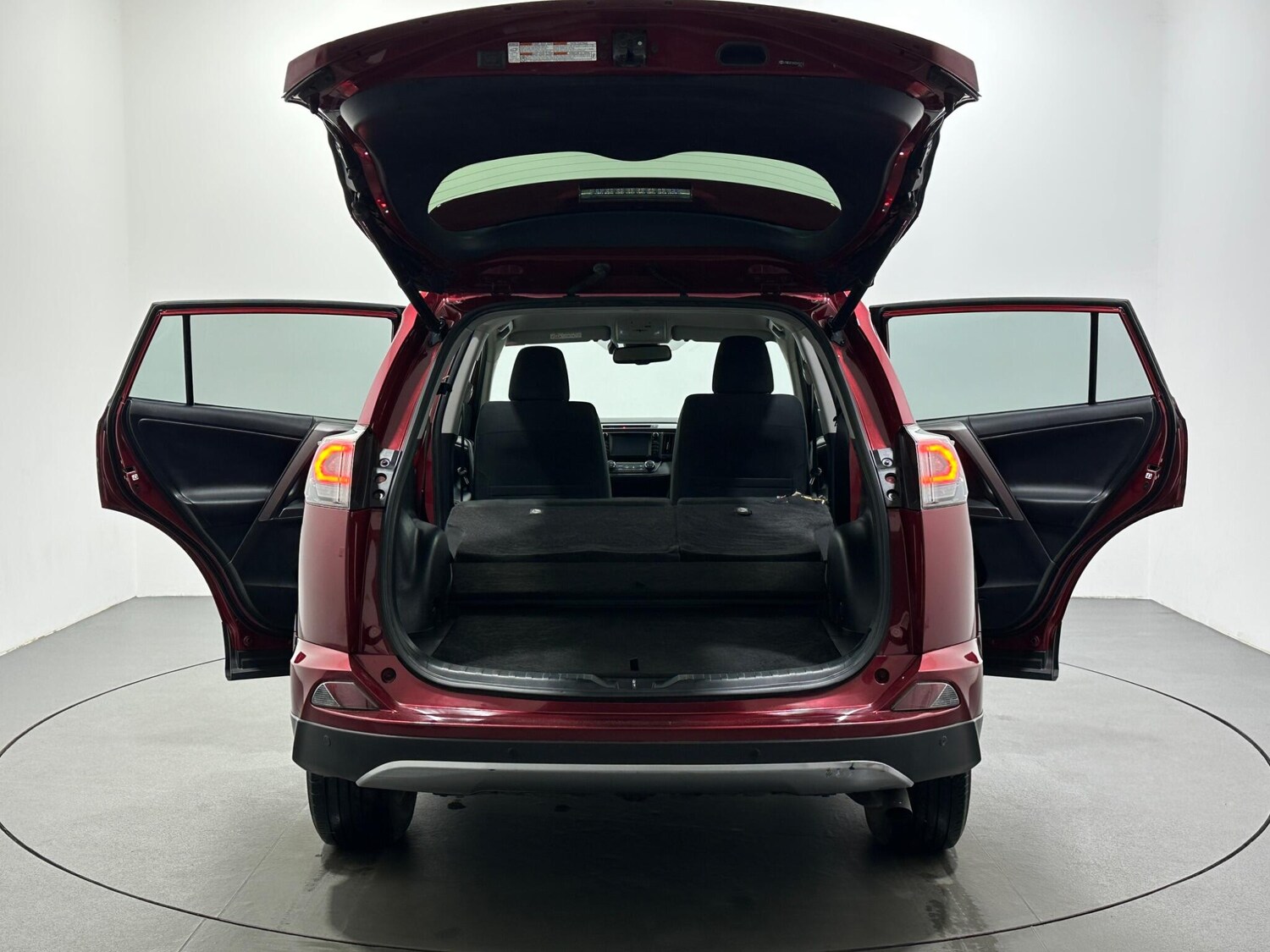 Used Toyota RAV4 2018 for sale - 77479166: Photo 42