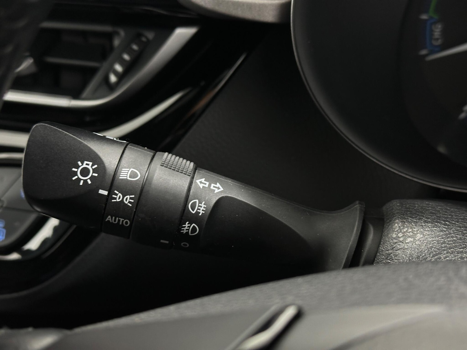 Used Toyota C-HR 2022 for sale - 76878450: Photo 12