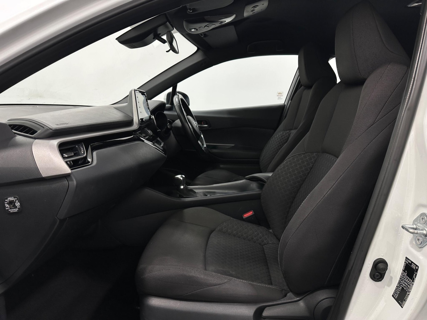 Used Toyota C-HR 2022 for sale - 76878450: Photo 32