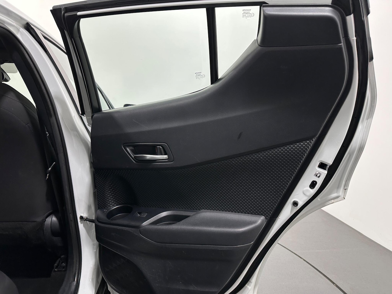 Used Toyota C-HR 2022 for sale - 76878450: Photo 41