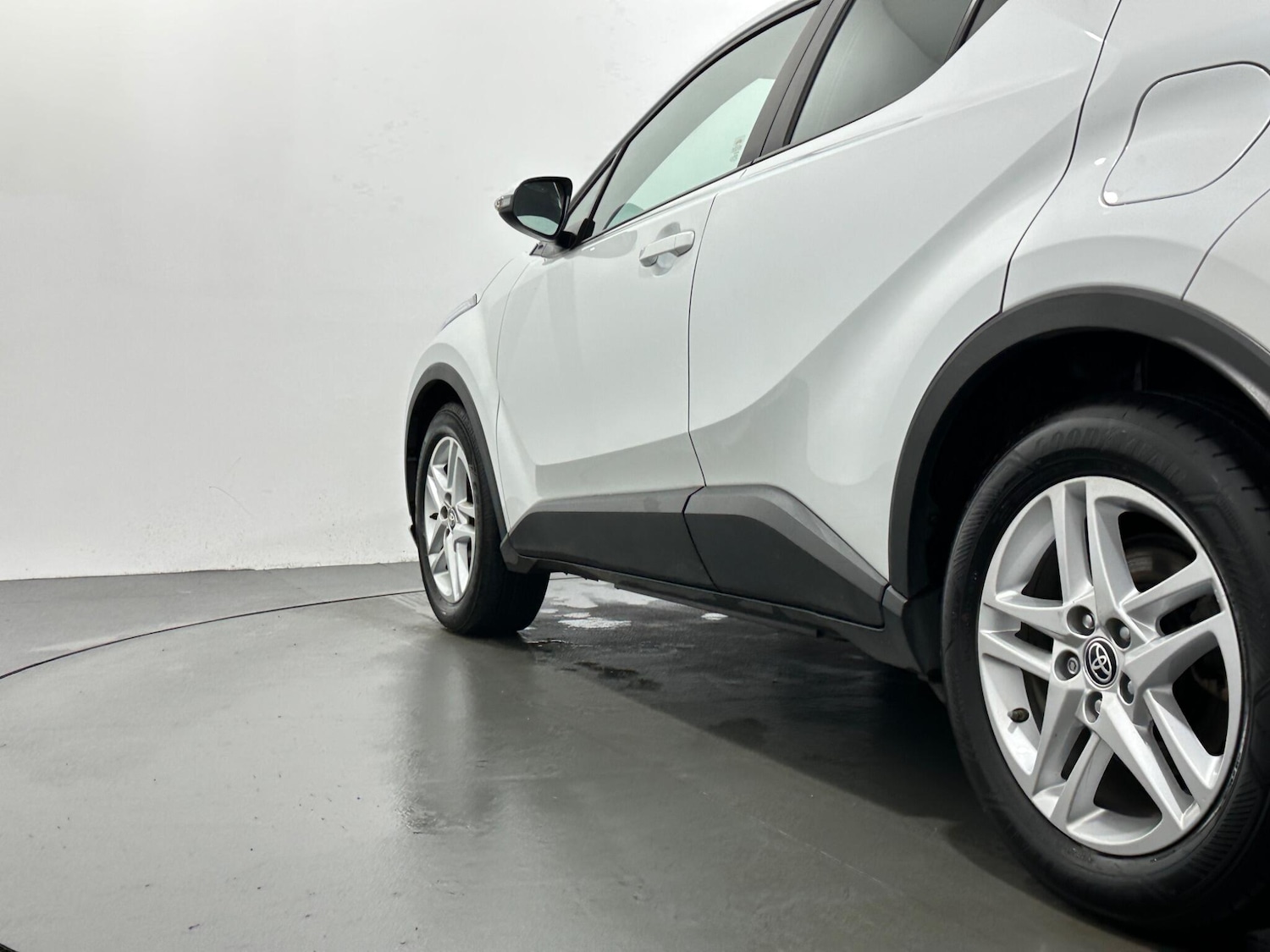 Used Toyota C-HR 2022 for sale - 76878450: Photo 47