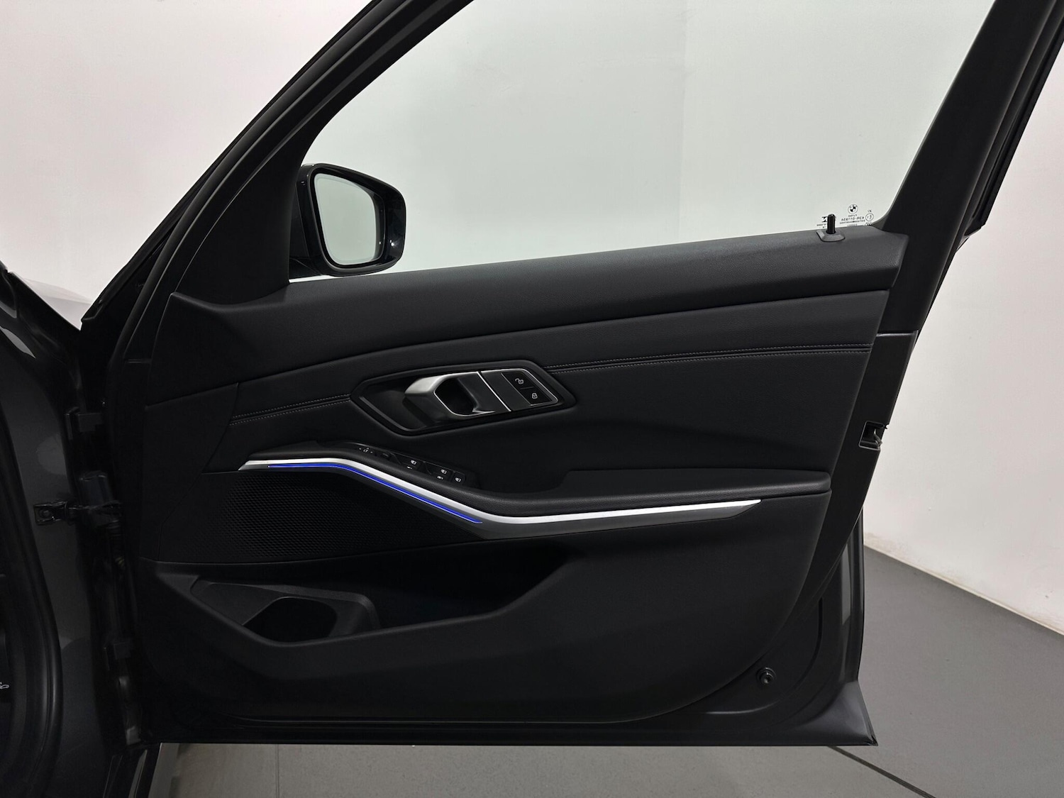 Used BMW 3 Series 2020 for sale - 76878540: Photo 32