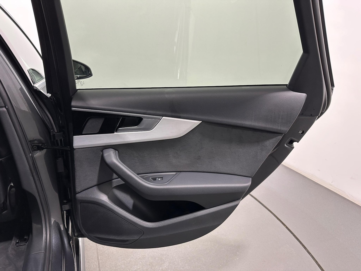 Used Audi A4 2022 for sale - 77586696: Photo 44