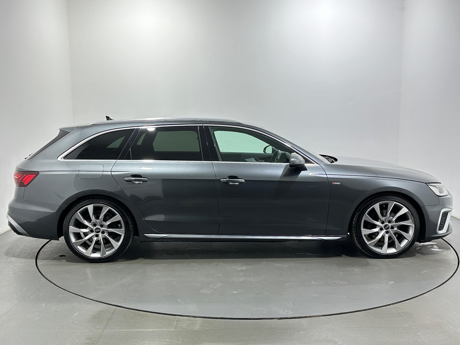 Used Audi A4 2022 for sale - 77586696: Photo 9