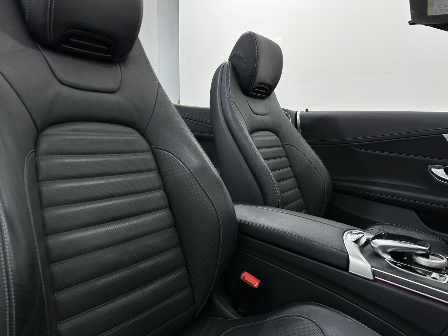 Used Mercedes-Benz C Class 2021 for sale - 76878604: Photo 32