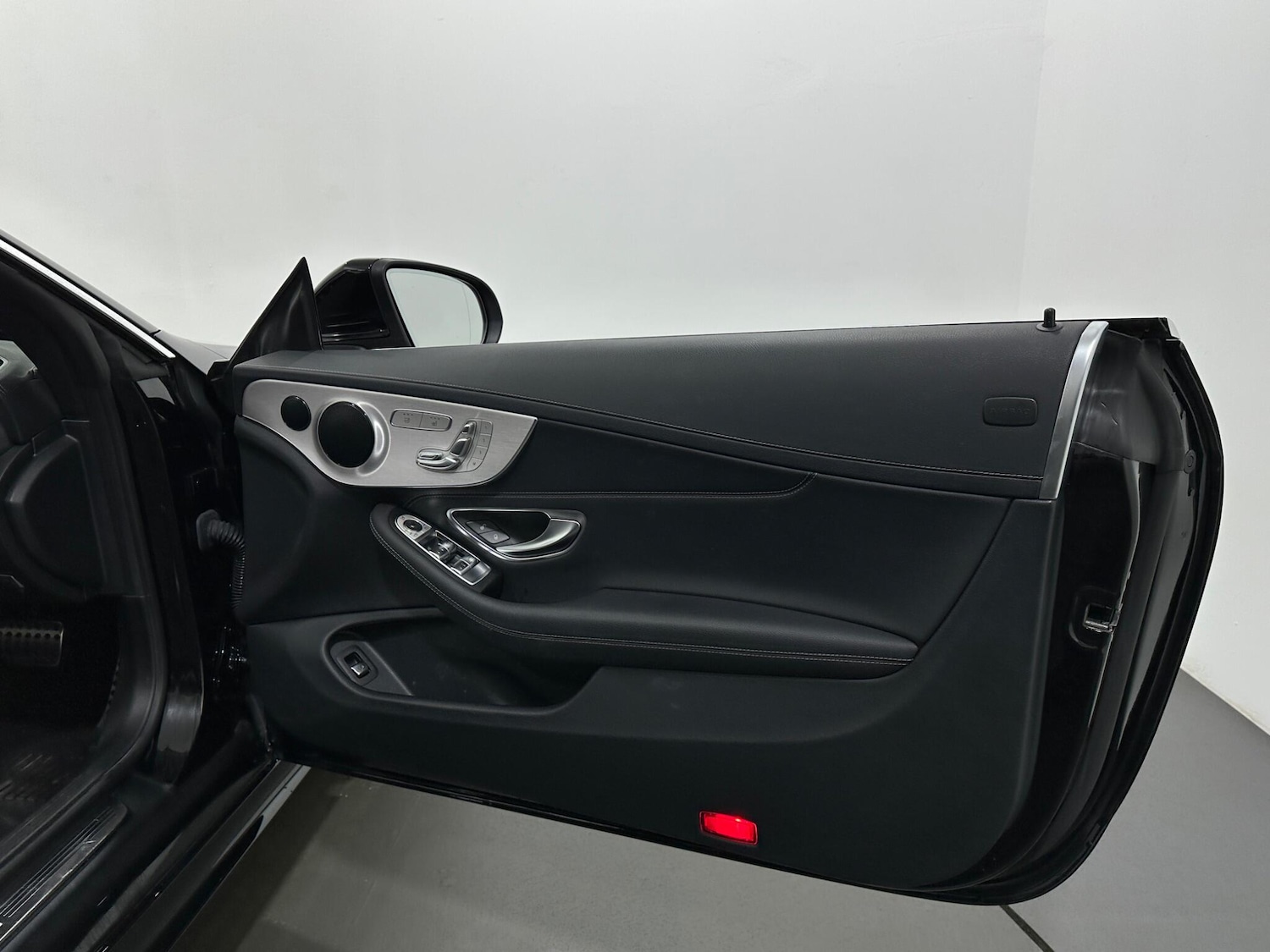 Used Mercedes-Benz C Class 2021 for sale - 76878604: Photo 34