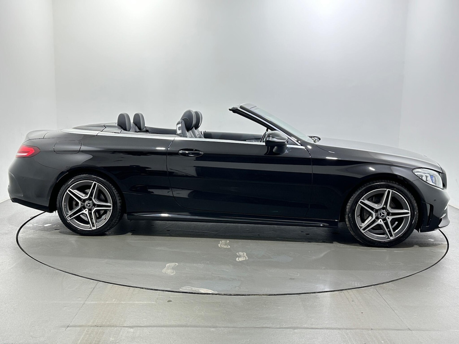 Used Mercedes-Benz C Class 2021 for sale - 76878604: Photo 9