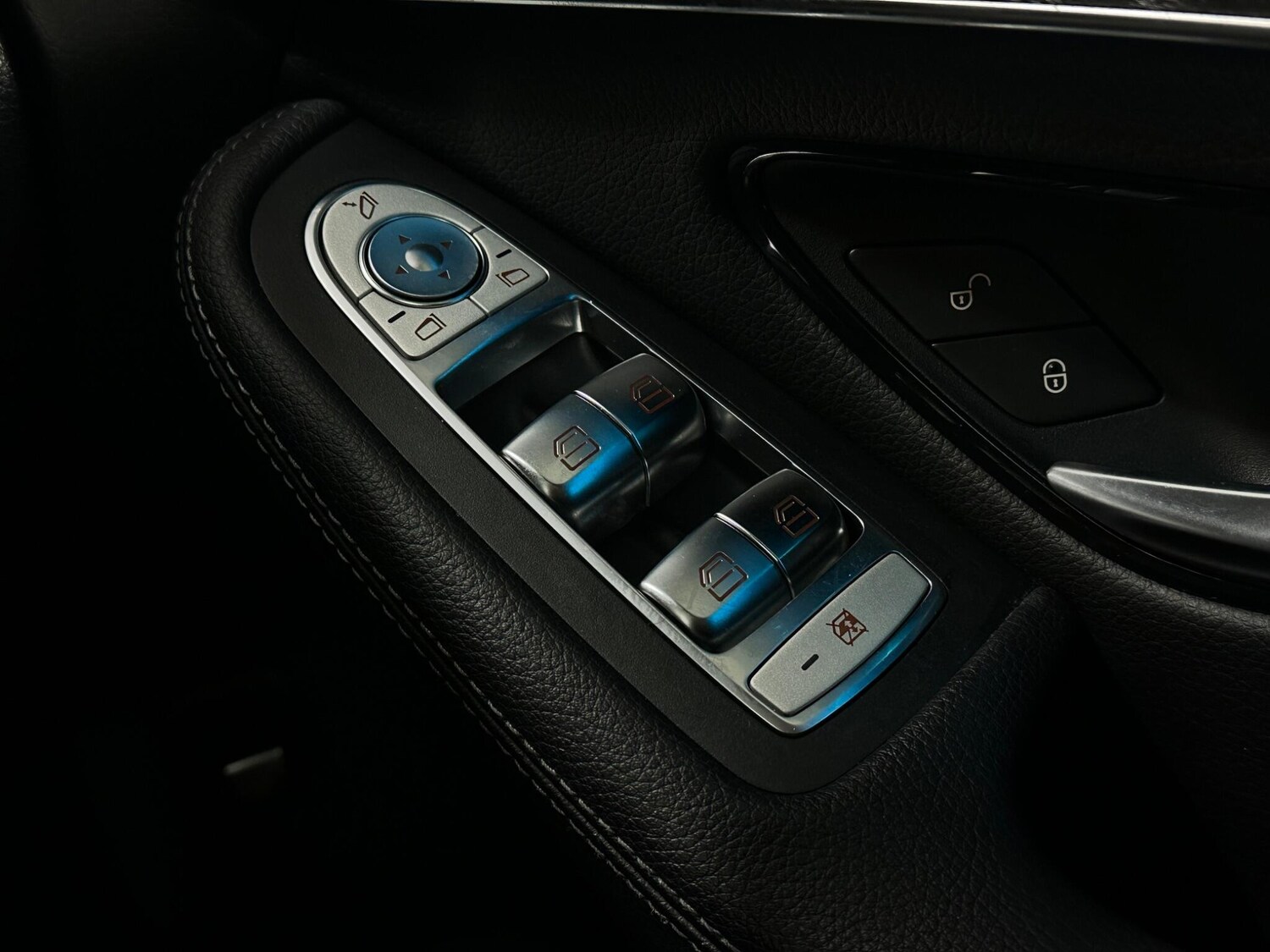 Used Mercedes-Benz GLC for sale - 77957551: Photo 19