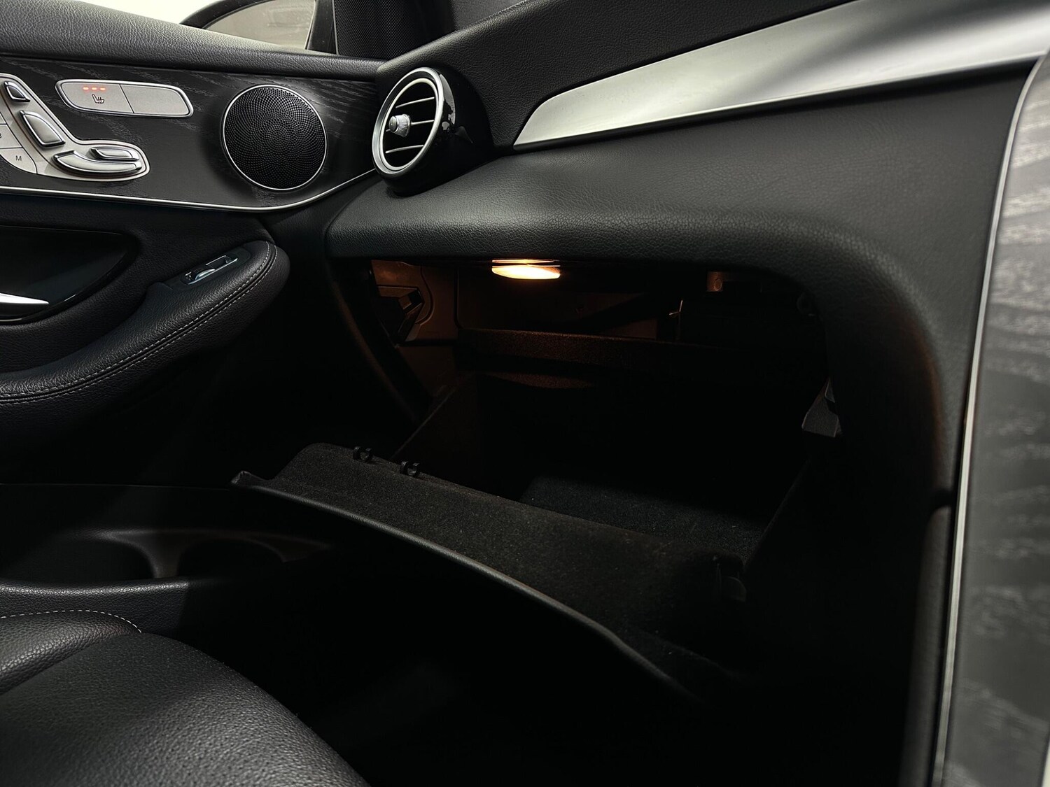 Used Mercedes-Benz GLC for sale - 77957551: Photo 28