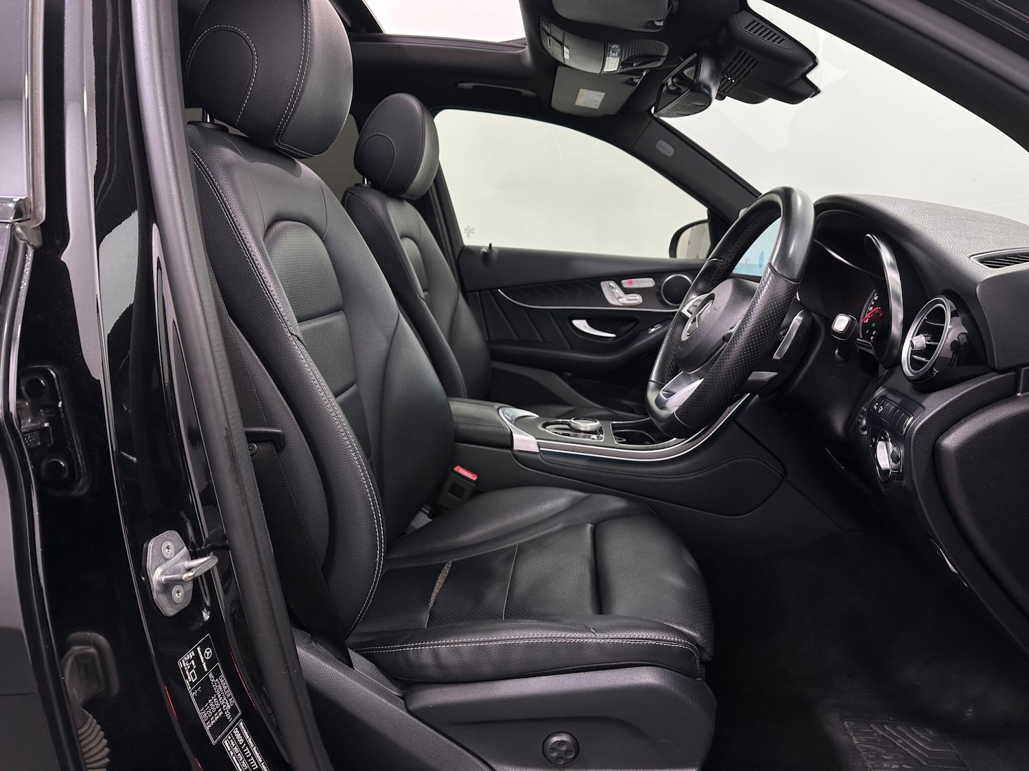 Used Mercedes-Benz GLC for sale - 77957551: Photo 31