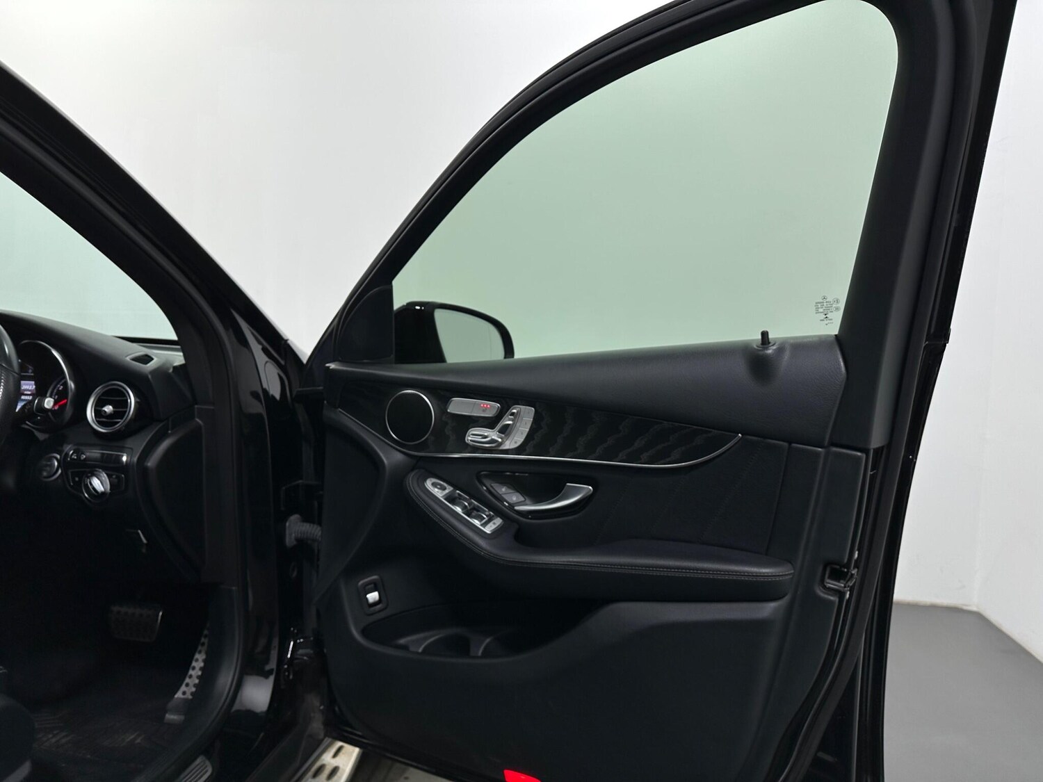 Used Mercedes-Benz GLC for sale - 77957551: Photo 34