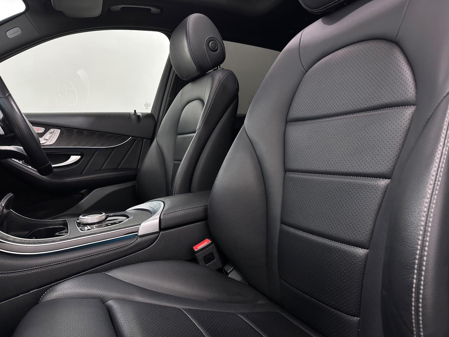 Used Mercedes-Benz GLC for sale - 77957551: Photo 36