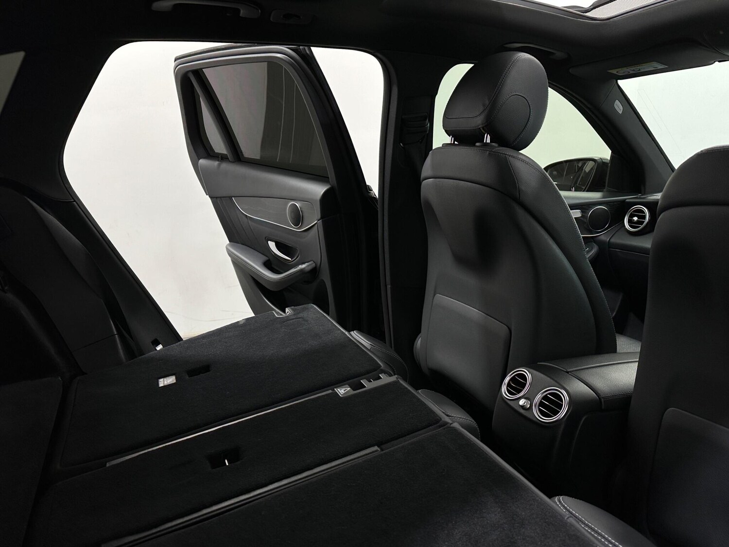 Used Mercedes-Benz GLC for sale - 77957551: Photo 46